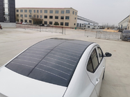 8 kW elektrische auto met zonnepaneel wekt energie op voor langer rijden